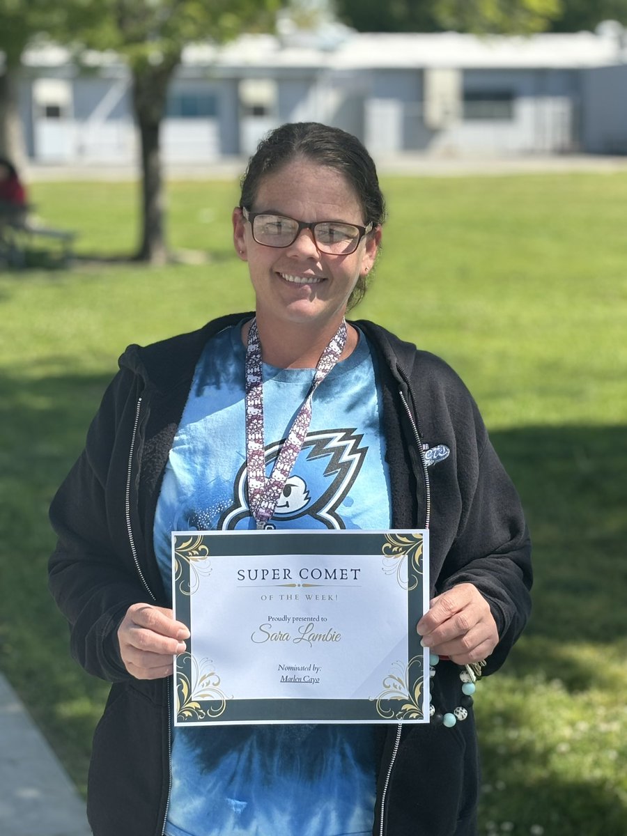 Congratulations Mrs. Lambie👩‍⚕️ 🗣️🙌💥💪our super comet of the week! Thank you for all you do! #teambcsd #teamcasaloma #TeamBCSD