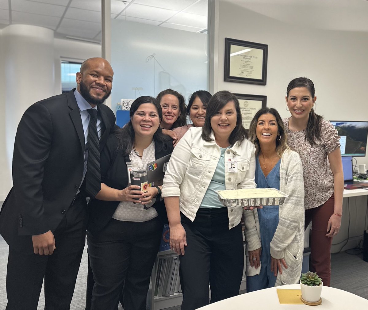 The Talent Development Team spreading #AISDJoy to Dr. Robinett on her birthday.  Happy birthday Dr. Robinett!!! ⁦@AustinISDTD⁩ ⁦<a href="/denishapresley/">Denisha Presley</a>⁩ ⁦<a href="/JBG_529/">Jaime Bell Garrison (she/her/hers)</a>⁩ ⁦<a href="/Jess_LopezG0323/">Jess Lopez-Grantham (she/her/hers)</a>⁩ ⁦<a href="/jeri_vara/">Jeralyn Vara</a>⁩ ⁦<a href="/MissMaldonado22/">Maud Maldonado</a>⁩