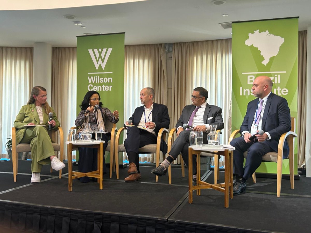 Tariye Gbadegesin (@tariyeg) on Twitter photo Pleased to join #G20SFWG under <a href="/g20org/">G20 South Africa</a>, discussing <a href="/CIF_Action/">CIF</a>'s pivotal role in de-risking projects for MDBs, crucial for scaling climate investments. CIF's innovative financial products and concessionality are key in tackling rising capital costs for recipients. #WBGMeetings Pleased to join #G20SFWG under <a href="/g20org/">G20 South Africa</a>, discussing <a href="/CIF_Action/">CIF</a>'s pivotal role in de-risking projects for MDBs, crucial for scaling climate investments. CIF's innovative financial products and concessionality are key in tackling rising capital costs for recipients. #WBGMeetings