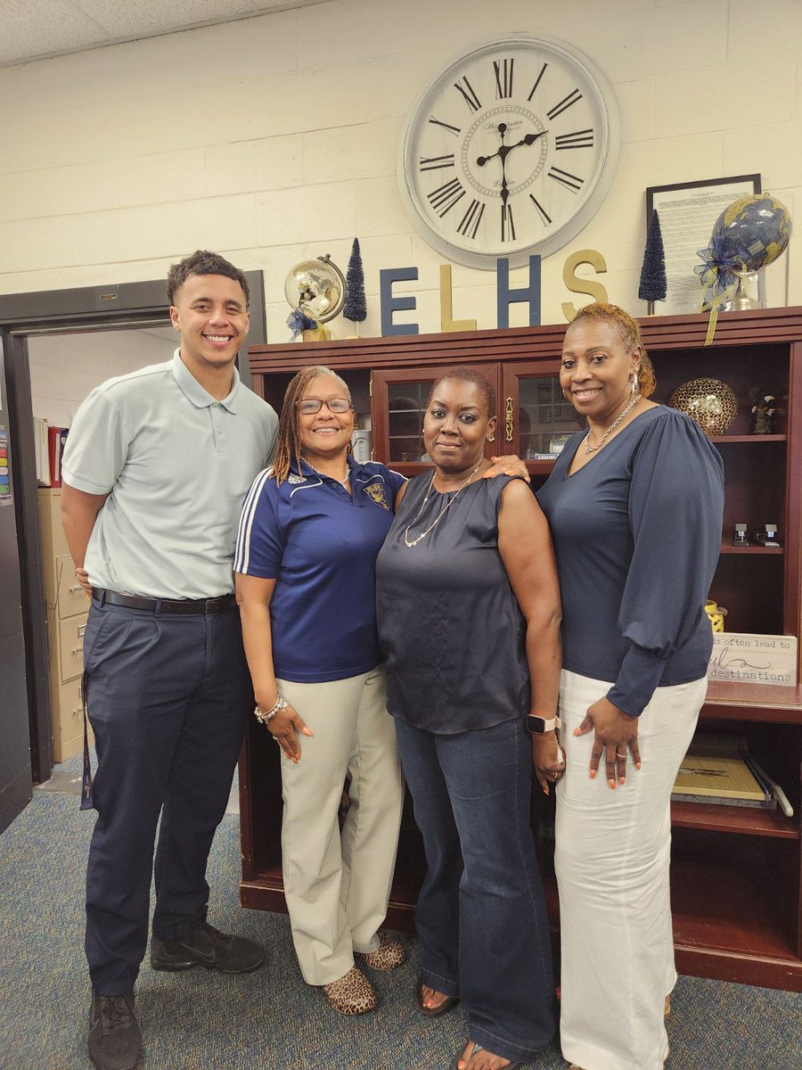 FCulverson's tweet photo. Day 2 of Exceptional Children's Week! We wore blue to bring awareness to Autism, Learning Disabilities, and Hearing Impairments. #ECweek_HCS
@ELHS_HCS @DrKeshaJones1 @Holla_at_Ayala @KindraTukes @MrArnoldtheGol1 @RWilliams_EDS @dr_tiffanyl https://t.co/VBP38FhBUP