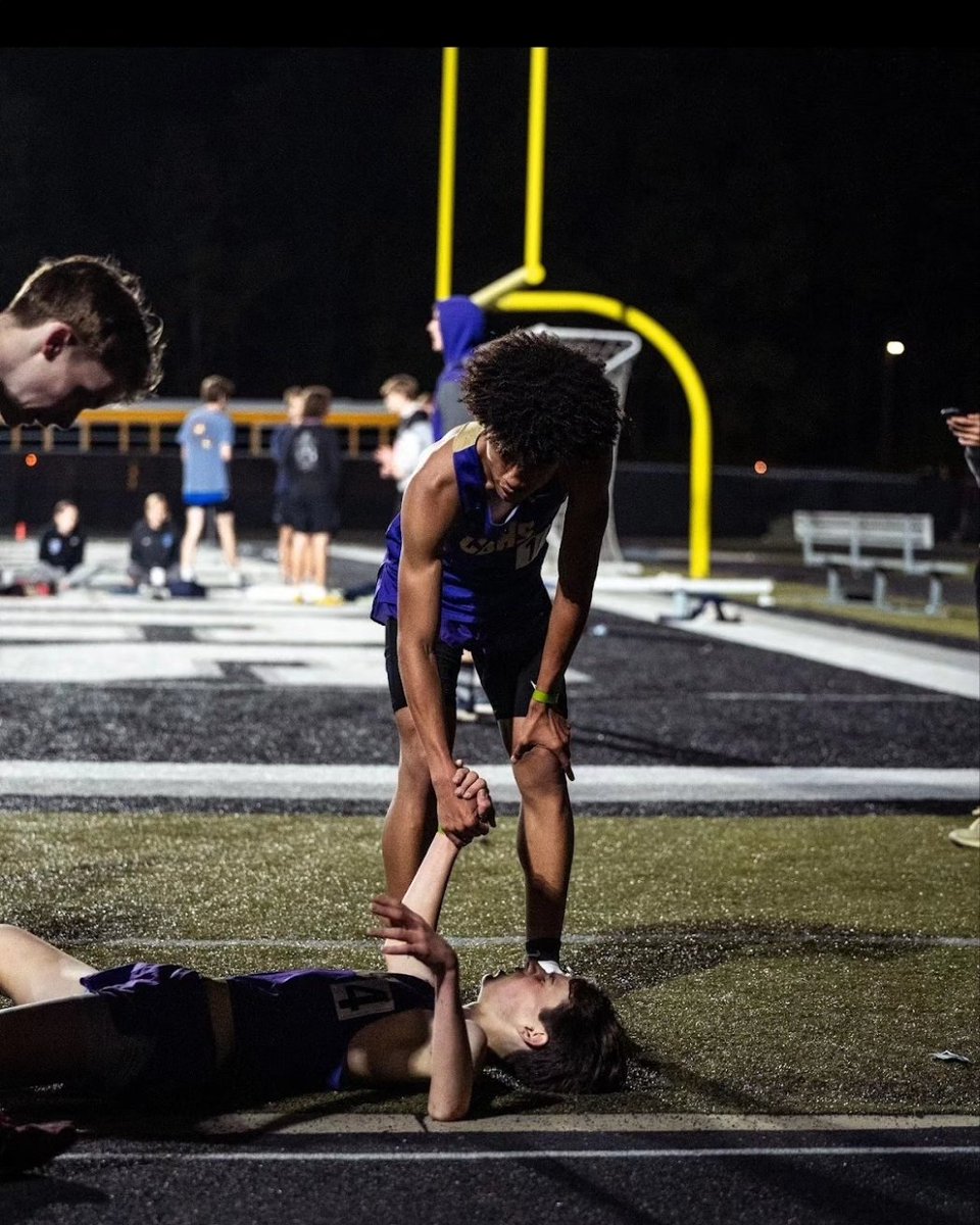 IamDylanHunter's tweet image. Me &amp;amp; my bro Frank at the Houston T&amp;amp;F Classic &apos;24. #3200M #BrothersForLife #dh @CBHSXC_TF @CBHSMemphis @memphisyouthath @tnmilesplit @milesplit