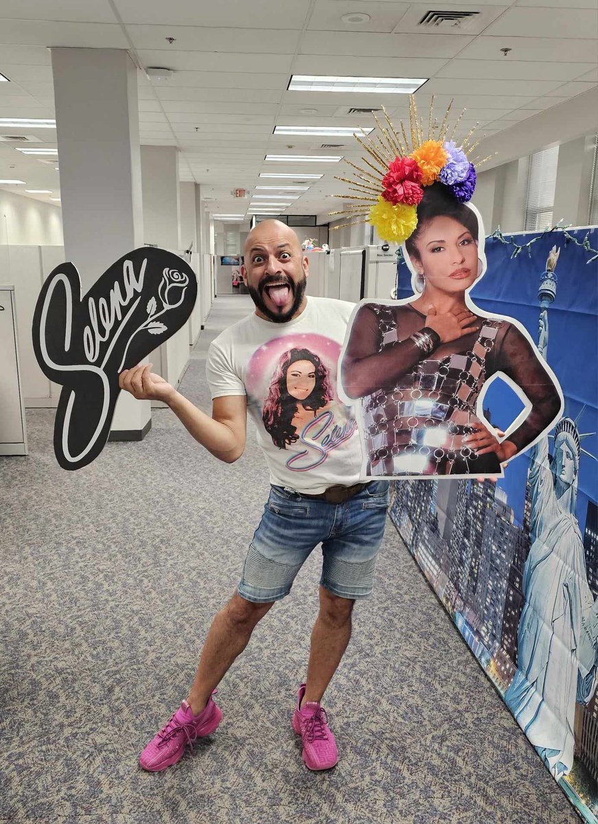 HROperations21's tweet photo. Celebrated #SelenaDay at work. Pizza, coke and wearing a little Selena swag! https://t.co/0JP0qjpD1l