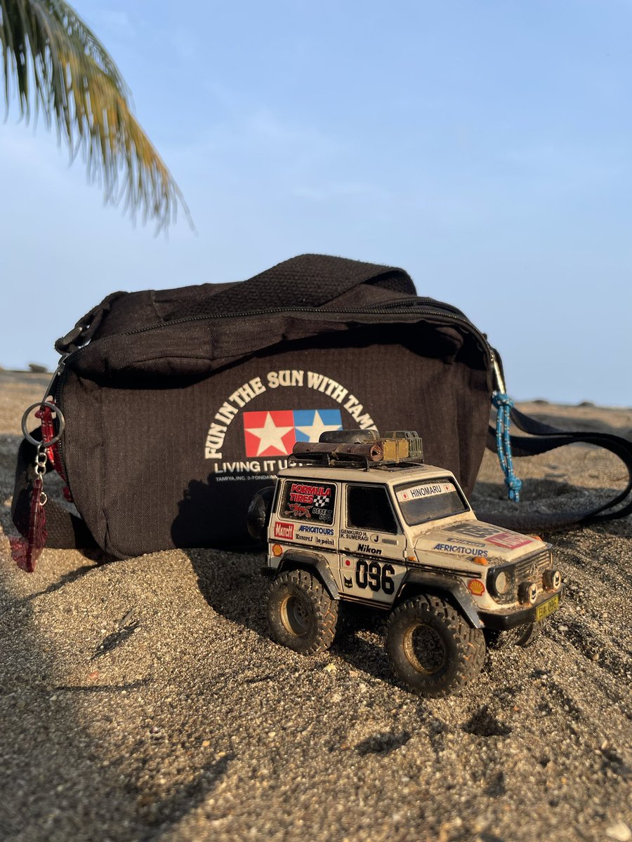 superzenmini4wd's tweet photo. Santai kek di Pantai

#tamiya_mini4wd
#bigwigjunior
#mercedezbenz https://t.co/YVoFGYdvaZ