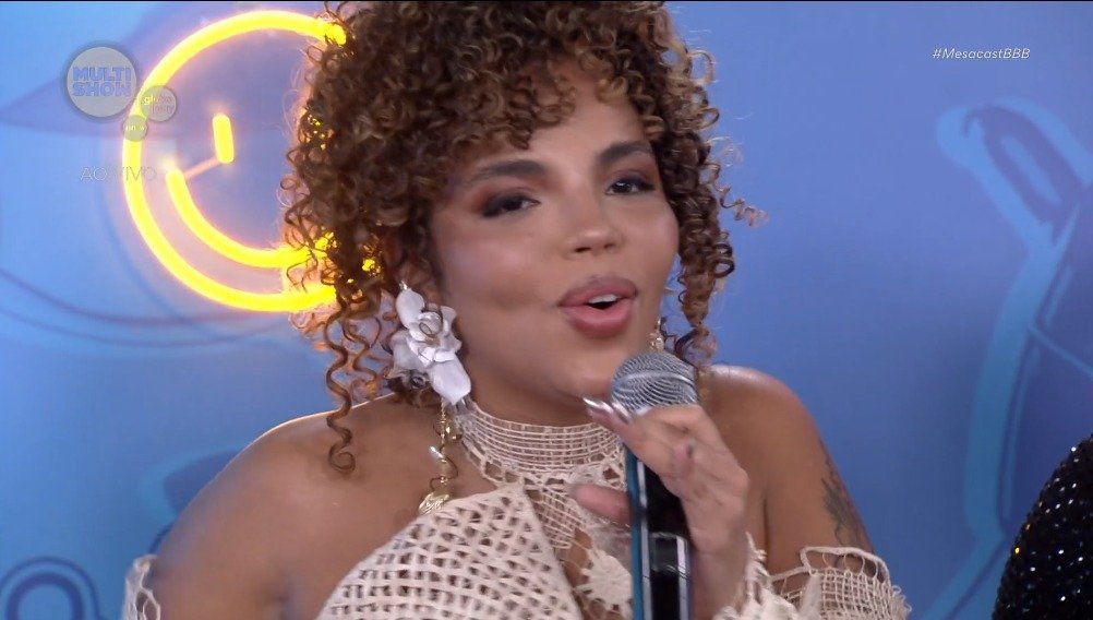 poptime's tweet photo. Pitel responde quem criticou seu look - feito de filé, renda patrimônio cultural de Alagoas: 

“A pessoa que me critica, não sabe o que é cultura, não sabe o que é a sua terra e não sabe o que é Alagoas!” #BBB24 https://t.co/VIbTUhEbpX