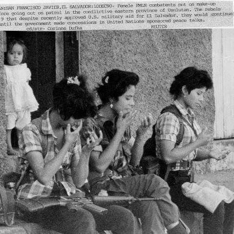 #MujeresEnLucha

#ElSalvadorEnGuerra 1972-1992

📷 👇🏽