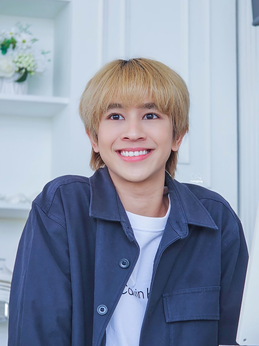 CatzyJung's tweet photo. 17 เม.ย.24​ ✨
💌✨บอกรักน้องฟลุ้ค​ ᴰ⁸⁸⁶💚⁴
🌄 ✨สวัสดี​ยามเช้า​ค​รับน้อง​ฟลุ้ค​คนเก่ง
ขอให้​วันนี้​เป็น​วัน​ที่ดี​ๆ​มีความสุข​ สุขภาพ​ร่างกาย​แข็งแรง​ เป็นกำลัง​ใจ​ให้​น้อง​ฟลุ้ค​เสมอ​นะครับ​ 🥰 🤗
รัก​และ​คิดถึง​น้อง​ฟลุ้ค​ที่สุด​ 💝✨
#เจ้าแก้มก้อน​ #Fluke_Natouch

🪆✨ https://t.co/rOMpXVEn5p