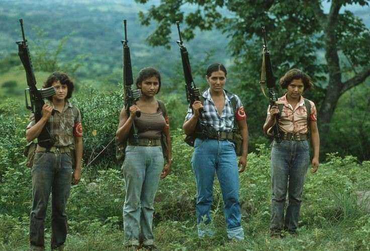 #MujeresEnLucha

#ElSalvadorEnGuerra 1972-1992

📷 S/R