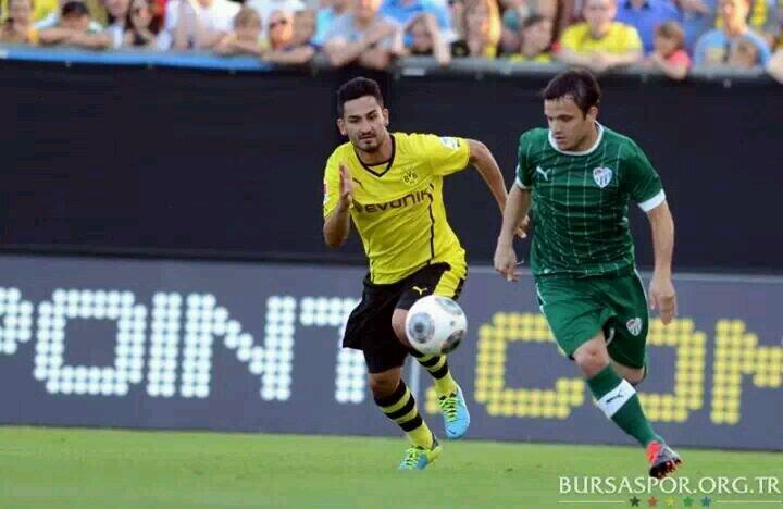 Bursaspor - Dortmund hazırlık maçından 
2010
@BursasporSk