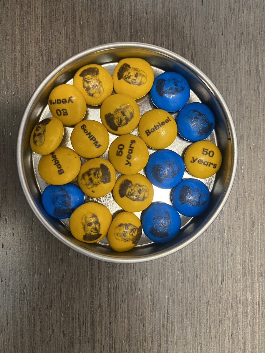 @Lilylouuuuu made these awesome candies to celebrate the 50th anniversary of @AAPneonatal - and I can’t bring myself to eat the ones with Jim Couto’s picture 😳 🤣