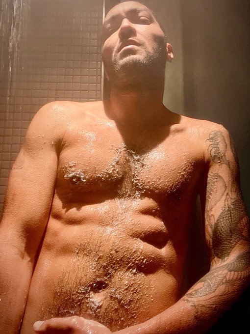 Sup https://t.co/rYrF59EL65<a href="/tag/newprofilepic"class="tags"><span>#newprofilepic</span></a>