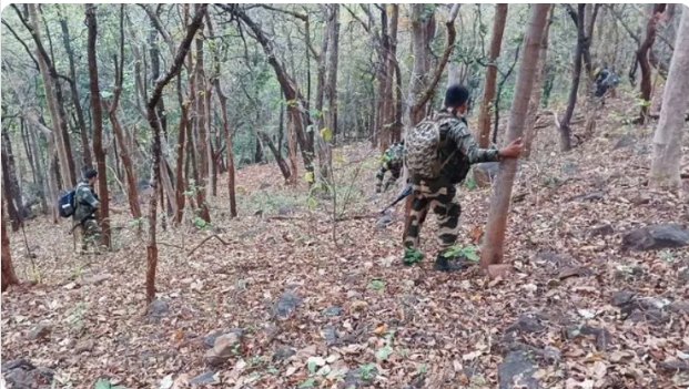 #SurgicalStrike inside #Naxal Strong hold by brave security forces.
in this #Encounter 29 #NaxalsKilledbyBSF including top Commanders.
this is biggest ever encounter in the history of Naxalism.
All Credit goes to brave BSF & DRG troops.

#Kanker #AyodhyaRamMandir 
JaiShree Ram