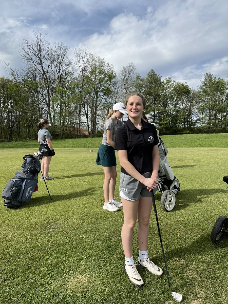dragons_golf's tweet photo. We had some 📉 scores today despite the wind:
Ryder Fussell: 34
Archie Smith:36
Bentley Franklin: 39
Owen Bellar: 44

Heading into the District Tournament  next Monday feeling great with our playing!! https://t.co/lXEq6lPEIq