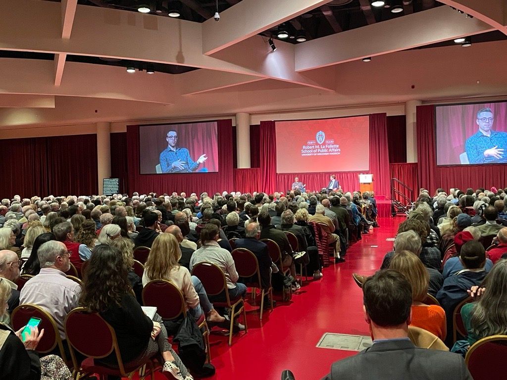 UWLaFollette's tweet photo. Thanks to everyone for braving the weather to join our Spring Spotlight presentation with Ezra Klein! This event was made possible by @HKPgiving, the Paul Offner Lecture Series, and University Communications. #LFS40 https://t.co/wGewFoFXeK