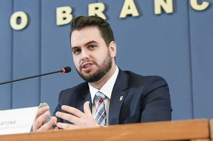 Gil Diniz tweet media