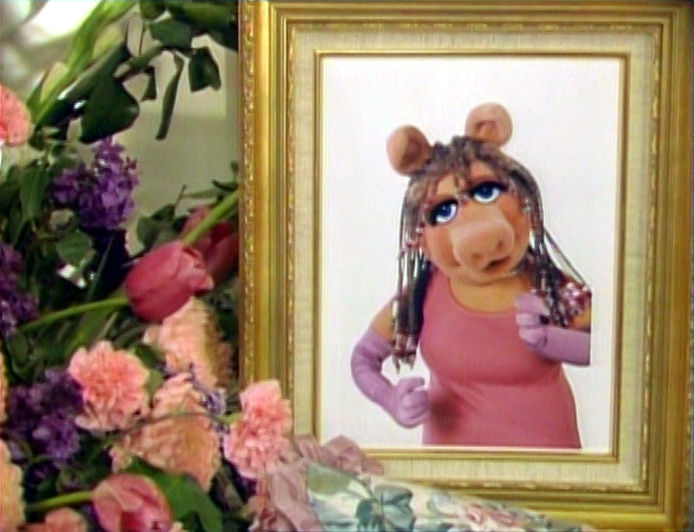 MISS PIGGY'S HOLLYWOOD (1989) Directed by Peter Harris Written by Bill Prady and Jim Lewis