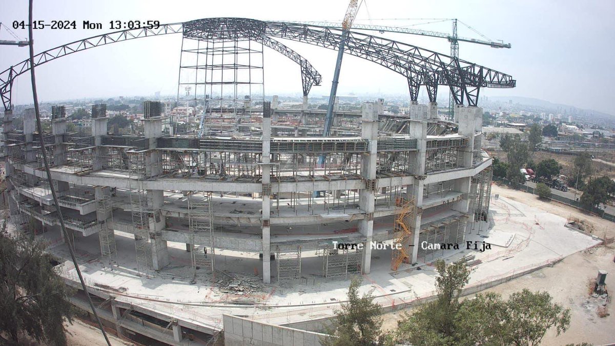 ELPAJANAVARRO's tweet photo. Así va la construcción de la Arena Guadalajara.

📍Av. Periférico y Calzada Independencia. 💺80% del graderío terminado.
🕴🏻20mil asistentes.
🗓️Inauguración en septiembre de este año. 

RUMOR: Jonas Brothers la inaugurarían. https://t.co/SOUuC2H3Xu