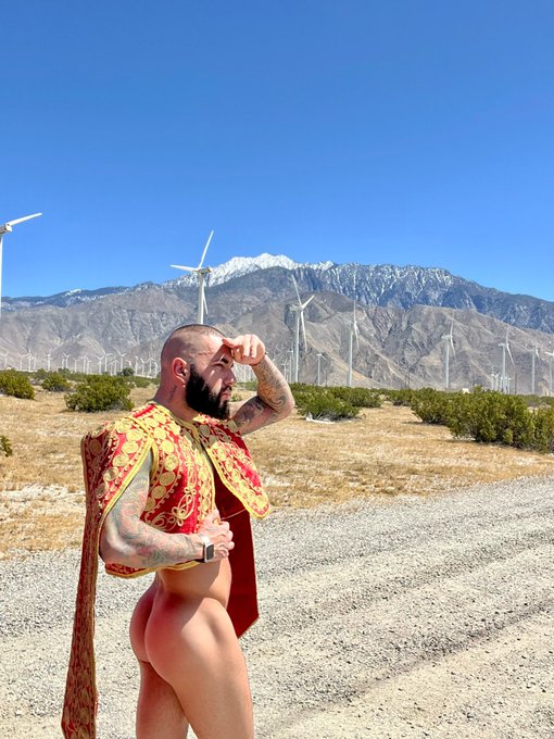 PS 🌵 https://t.co/PLlYMhSrKw