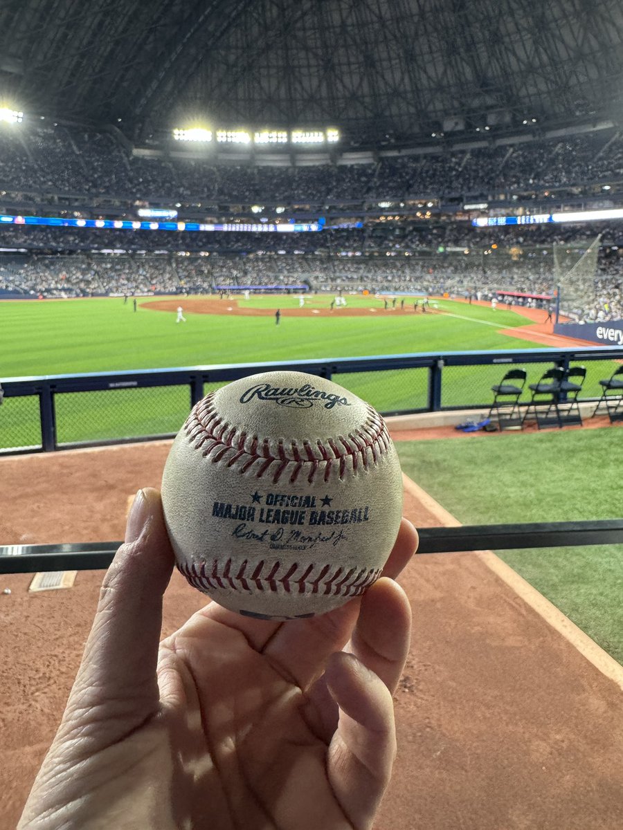 thedriveof85's tweet photo. Trevor Richards warmup ball #BlueJays #ToTheCore https://t.co/qOIWmJc0Ql