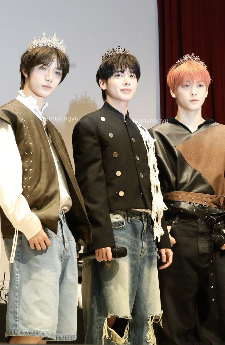 lennycegyu's tweet photo. 240408 BEOMGYU TAEHYUN SOOBIN👑

#BEOMGYU #TAEHYUN #SOOBIN #TOMORROW_X_TOGETHER @TXT_members @TXT_bighit https://t.co/bXDr4kMhHq