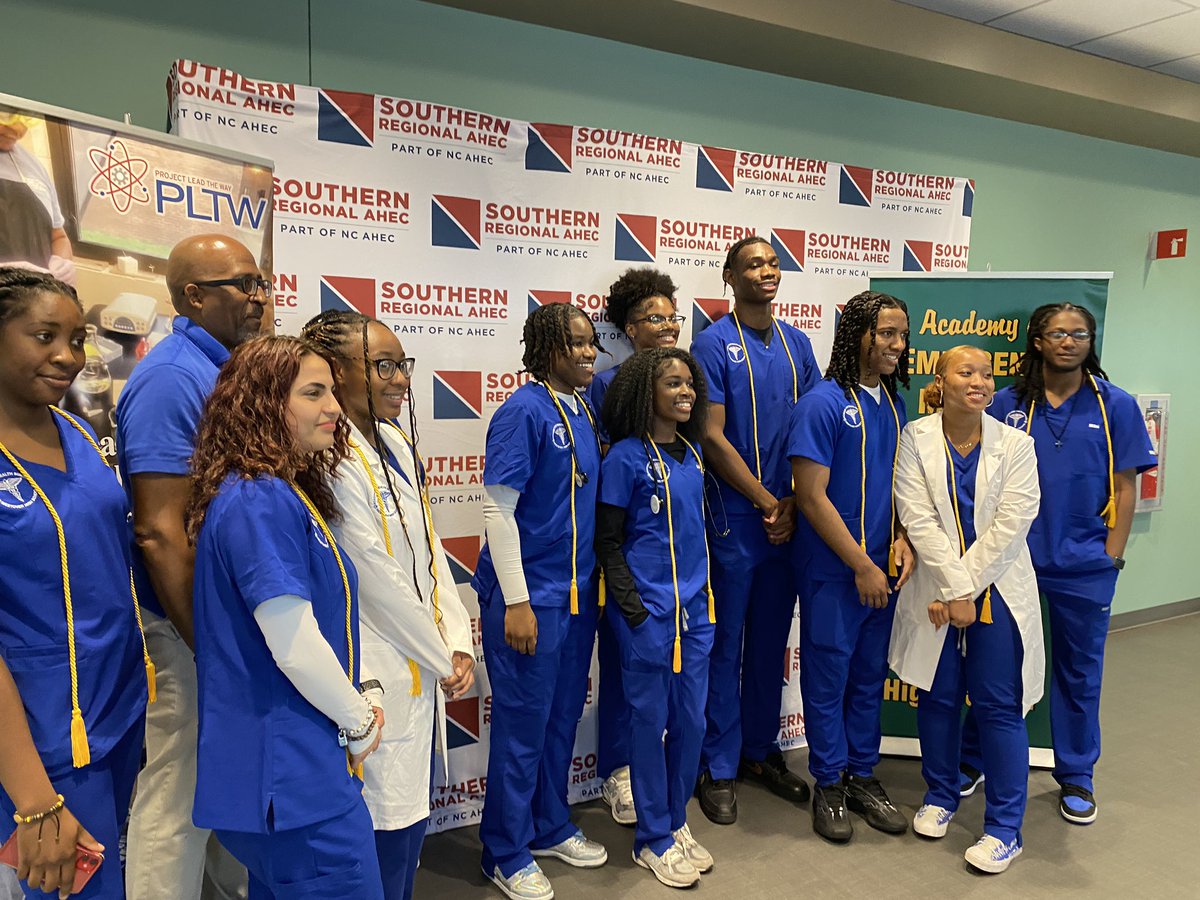 Congratulations WOHS Academy of Health Sciences!! Tonight we graduated 20 seniors from our academy. So proud of our students!! @DrVernonLowery @JanetWoodsBlue1 @CumberlandCoSch @cte_ccs