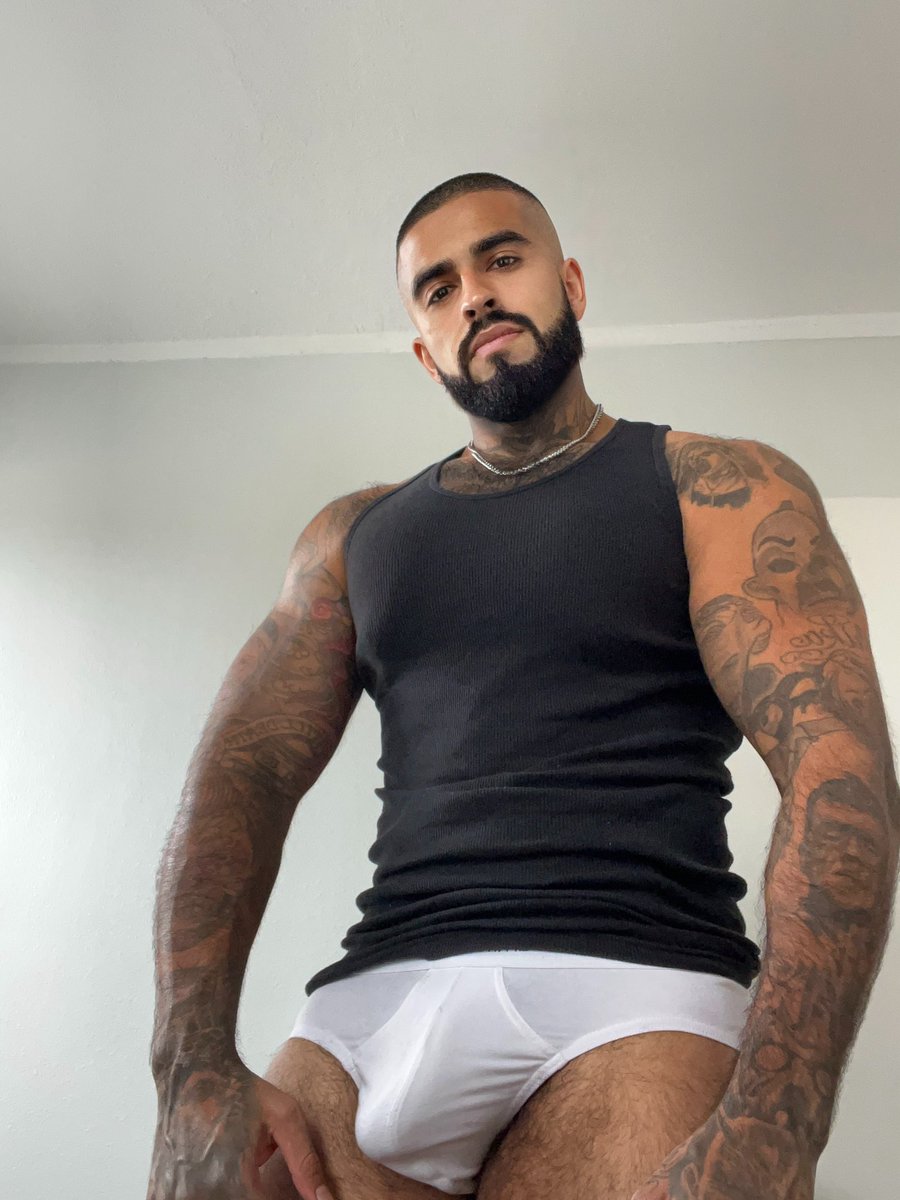 Happy Tuesday 🌮  onlyfans.com/diablojohn