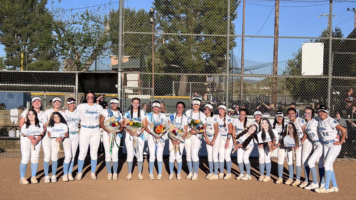 SENIOR NIGHT

Saugus 🆚 Hart 🔜

#saugussoftball #seniornight
