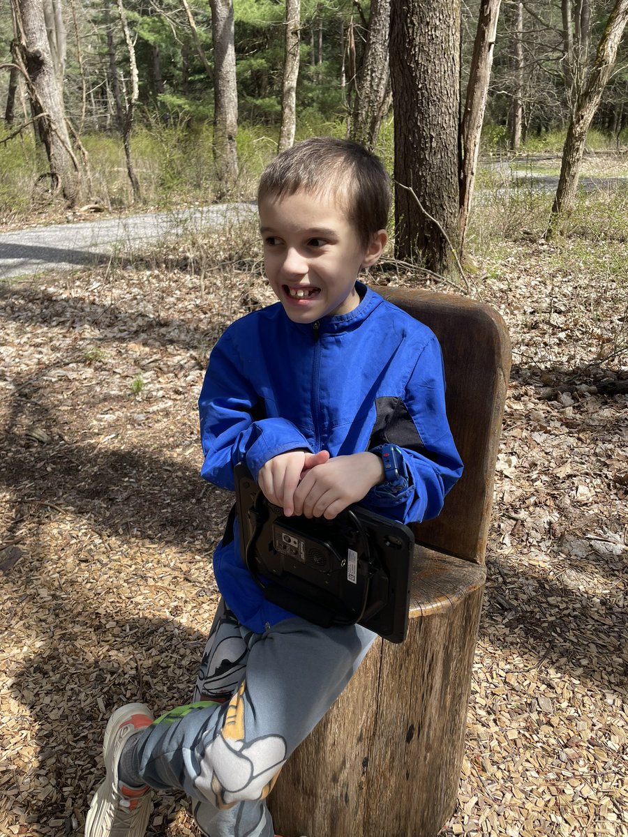 MLorenzo101's tweet photo. We had a beautiful day at Letchworth State Park on the Autism Nature Trail full of sunshine + outdoor fun🌳🍂#HHhappy https://t.co/o75cWjmhmF