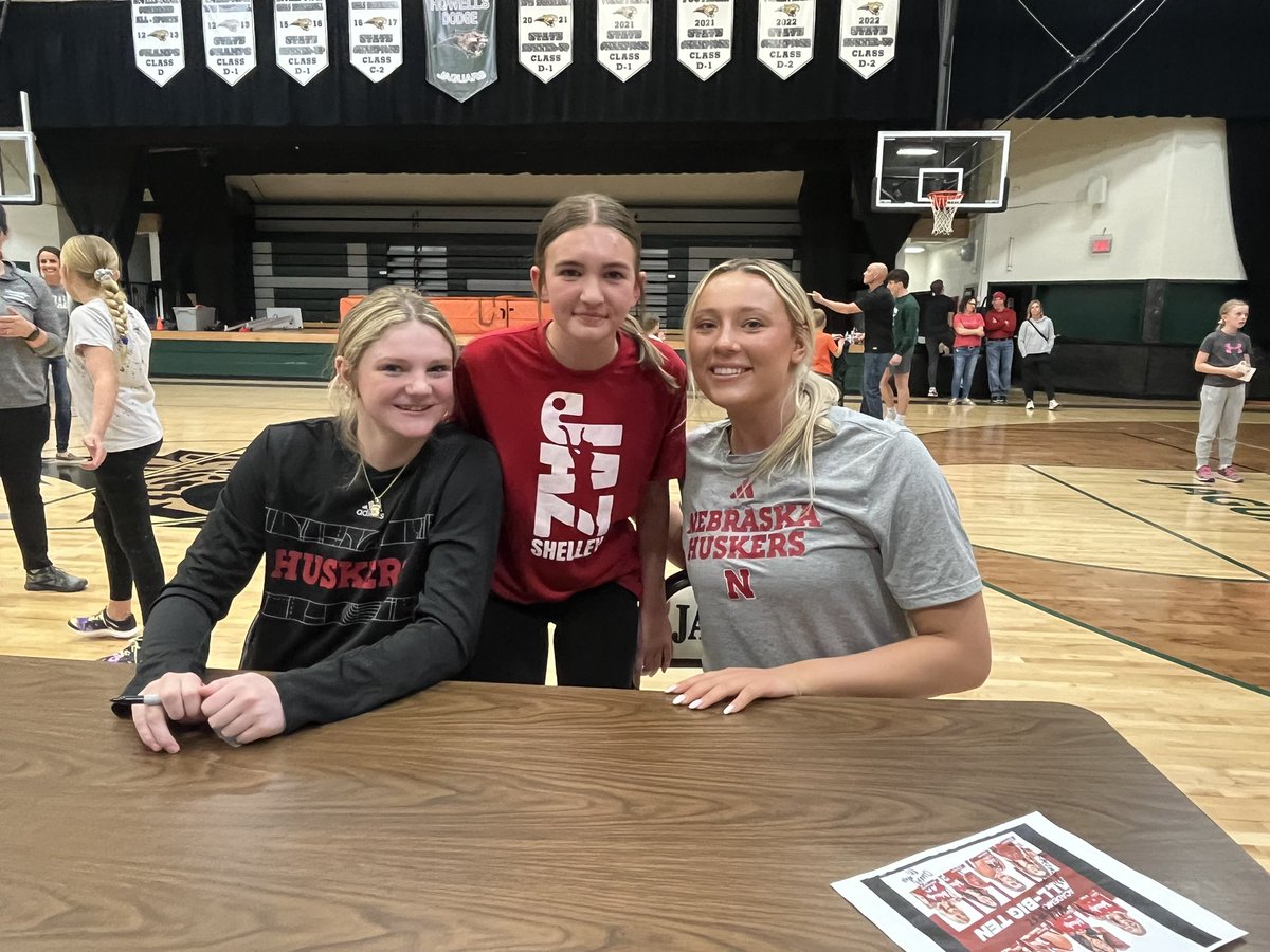 Tiffany Becker tweet media