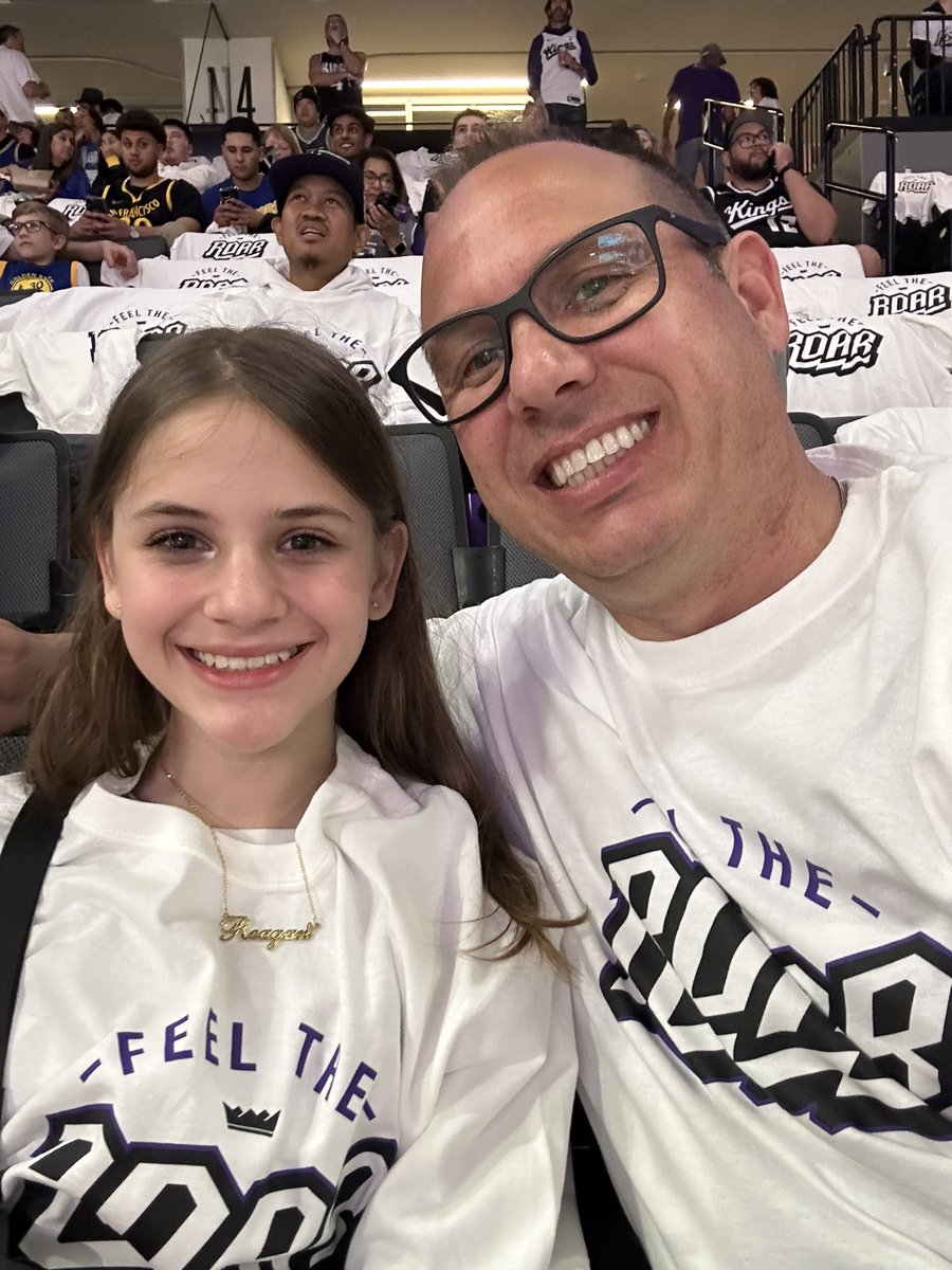 Guzzerj530's tweet photo. Play in game versus the Warriors. Let’s go Kings!! #LightTheBeam https://t.co/wiAfZpVMTy