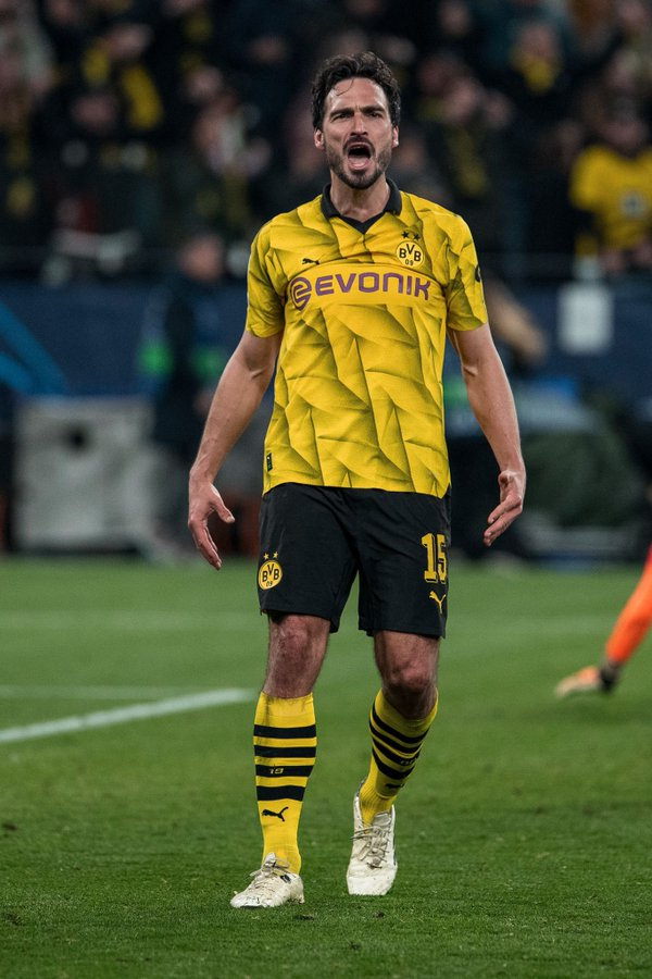 FPL_Dip's tweet photo. ROLLS ROYCE
#BVBAtleti #BVBATM #DORATL https://t.co/tUeHzoUpMo