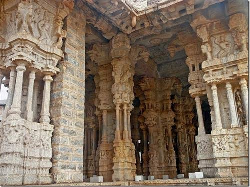 4. Vitthala Temple, Hampi, Karnataka - The incomparable stone chariot and fascinating musical pillars are truly remarkable