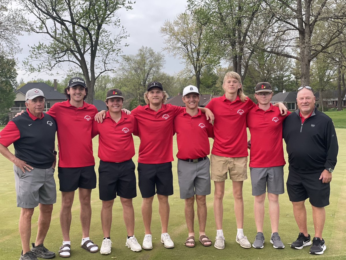 mikemapes5's tweet photo. Will Dugal lead the Mineral Area College Men’s Golf team to a second place finish at the Quincy Invitational. Will claimed his third straight first place honor. This week he won in an exciting sudden death playoff  way to go Willie and the Cardinals https://t.co/ePn2IHy2ww