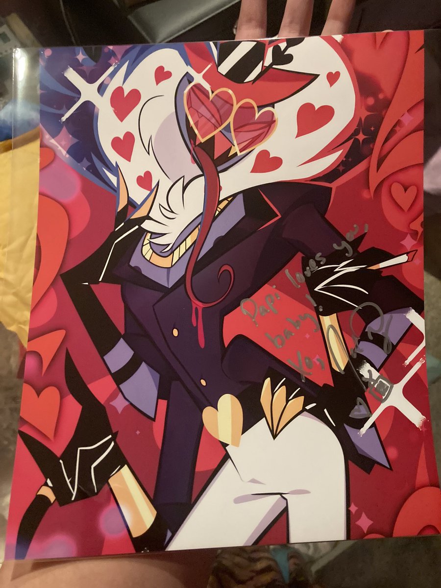 MReynells's tweet image. This is such beautiful art work and I’m in love with this so glad I bought a signing by @MisterJoelPerez