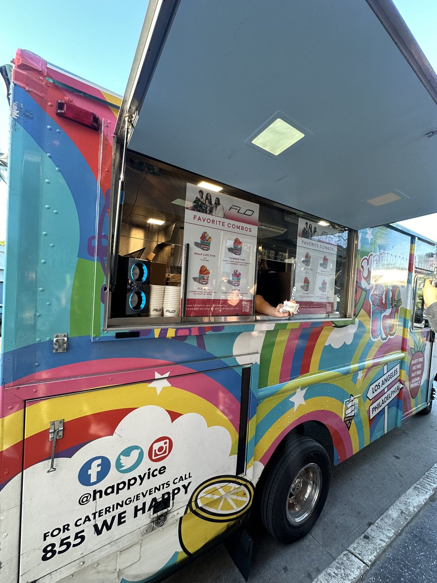 Thanks for my ‘Summertime’ to hold me over in line <a href="/flolikethis/">FLO</a> &amp; <a href="/HappyIcela/">Happy Ice</a>  #flo #FLOlikethis