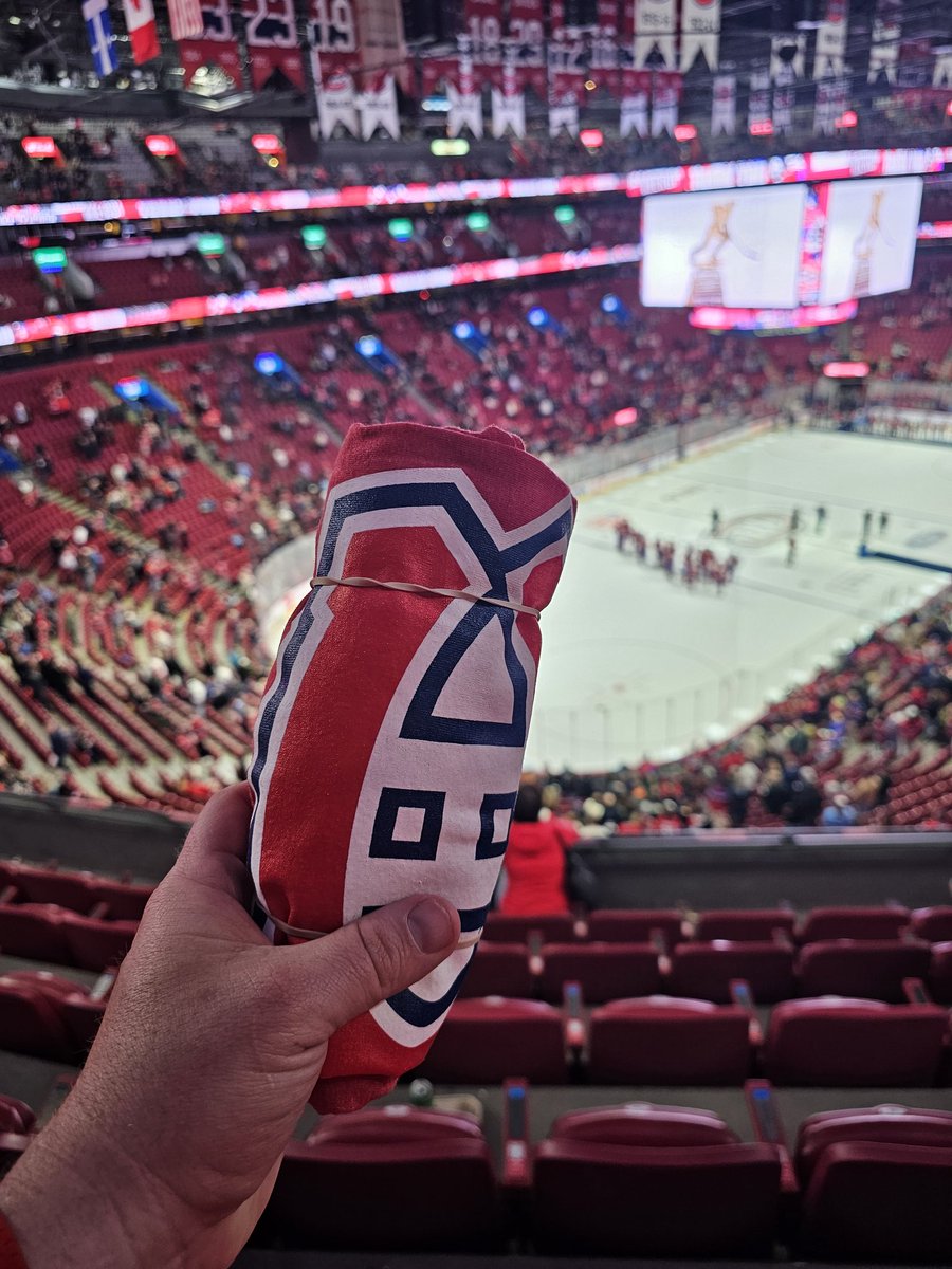 TheRealMedicCJ's tweet photo. Wings won even though they're now out of the playoffs. Bright side was I reached up and picked it one handed during the t-shirt toss just as a Habs fan that was being a dick the entire game was about to grab it. #LGRW #FuckWashington https://t.co/EAjuGA522i