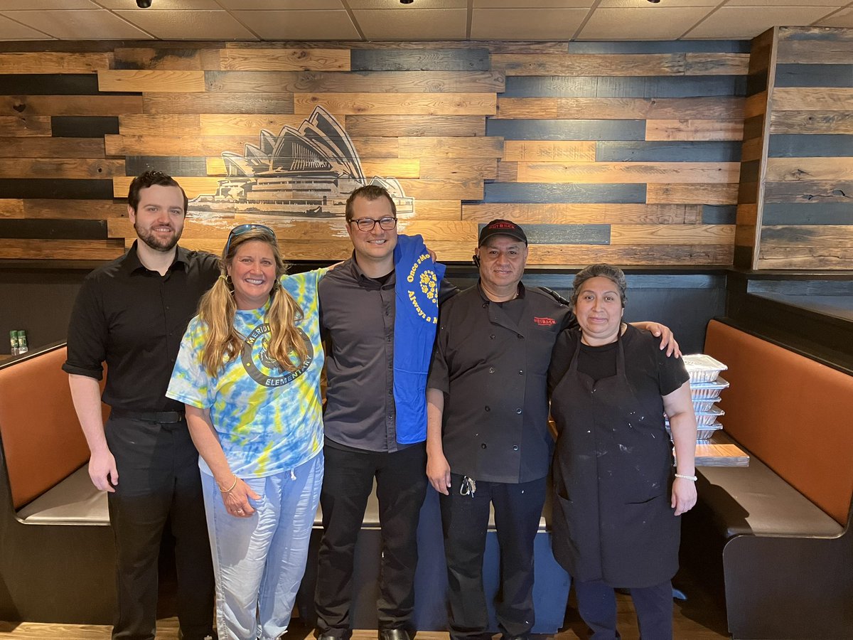 AnneFishburne's tweet photo. Another great lunch donated by Derek @Outback in El Cajon to @MeridianCVUSD staff. Look who’s an official Mountain Lion! #community partner
@ALee_CVUSD @CajonValleyUSD https://t.co/5GrmPcf2IT