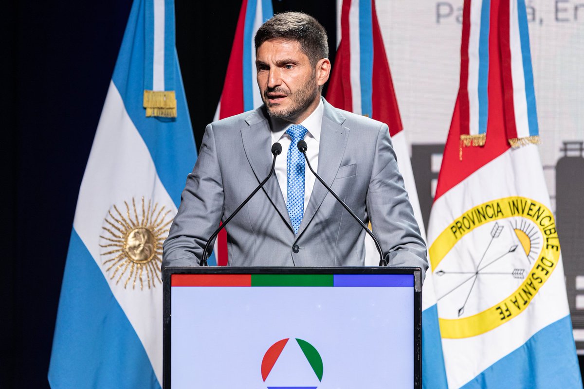 RPSoques's tweet photo. Vamos por más federalismo con @maxipullaro como presidente de la región centro. Argentina sale adelante con la fuerza del interior https://t.co/7d6k6a9ahB