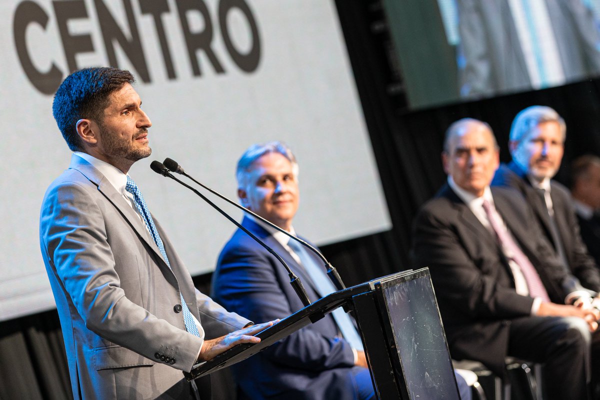 RPSoques's tweet photo. Vamos por más federalismo con @maxipullaro como presidente de la región centro. Argentina sale adelante con la fuerza del interior https://t.co/7d6k6a9ahB