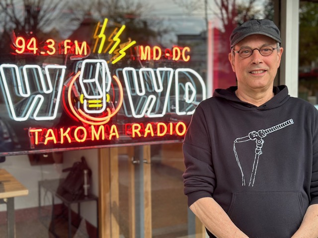 I will be the new Program Director of WOWD Takoma Radio. I'm thrilled to work with old and new friends, including DJs from the WGTB days and local high school hosts on this fabulous eclectic community radio station. I begin the job on June 1. @TakomaRadio