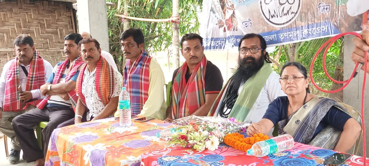 Our Rajya Sabha MP Smt. Mamata Thakur held multiple street corner meetings in Jalpaiguri, bolstering the campaign for the upcoming Lok Sabha polls.

With overwhelming support pouring in for our candidate Prof. Nirmal Chandra Roy, we're confident of our victory.

Maa, Mati, Manush