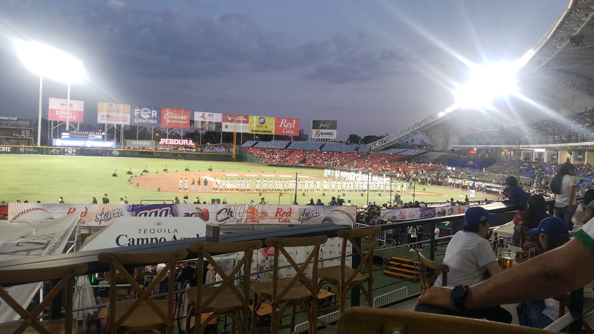 RashadoSultan's tweet photo. Listos para ver a @SultanesOficial en el carro park !!!! https://t.co/5DXCpJ1Te8