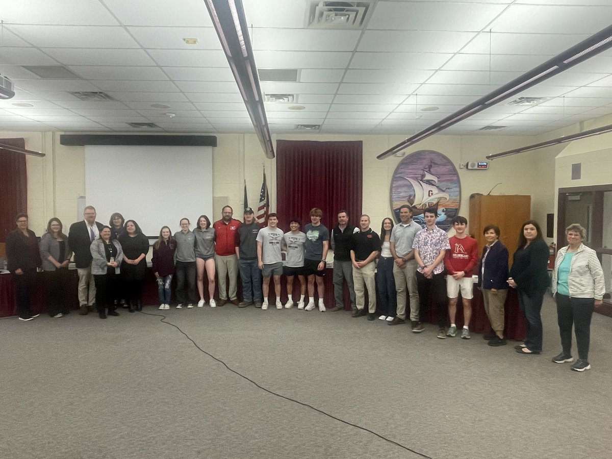 GuilderlandAthletics (@godutchathletix) on Twitter photo Congratulations to our winter teams, athletes and coaches who were recognized at tonight’s BOE meeting for earning sectional championships and/or qualifying for NYSPHSAA Championships in their respective sports. It was an outstanding winter season. We are proud!
<a href="/GuilderlandCSD/">Guilderland Schools</a> Congratulations to our winter teams, athletes and coaches who were recognized at tonight’s BOE meeting for earning sectional championships and/or qualifying for NYSPHSAA Championships in their respective sports. It was an outstanding winter season. We are proud!
<a href="/GuilderlandCSD/">Guilderland Schools</a>