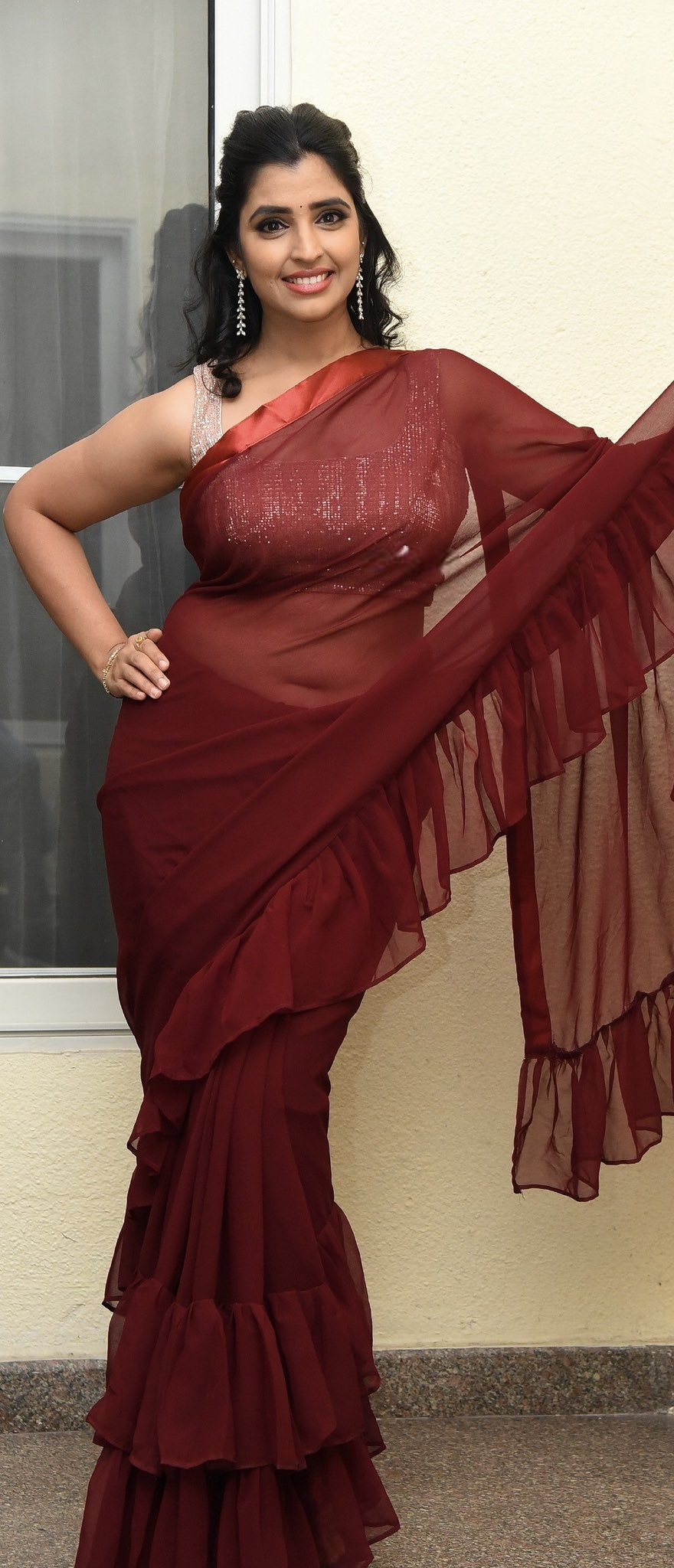 GLVS7h8XwAANTSp?format=jpg&name=large