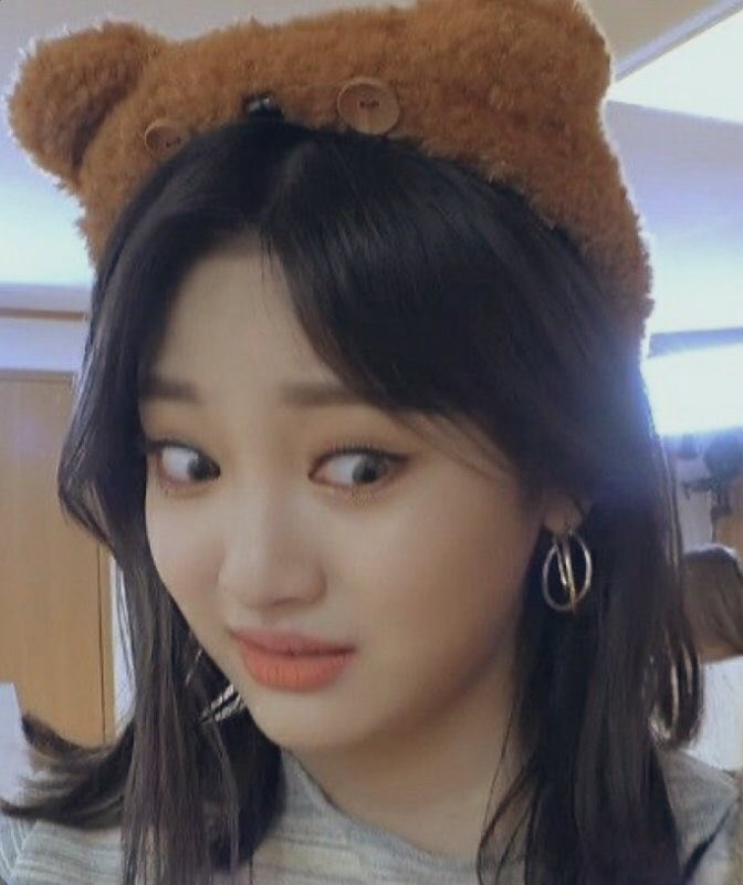 prttyfaces's tweet image. i dread nighttime considering it’s when my crave for affection is at its peak.