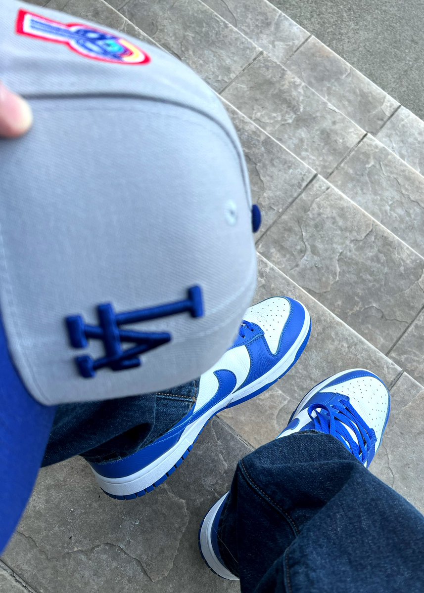 Brought out some Nike By You aka Kentucky dunks for today’s #KOTD Paired with a Dodgers #Fitted with the Bicentennial Patch .
#Dunks #FOTD #Kicks #OOTD #NikeID #NikeByYou