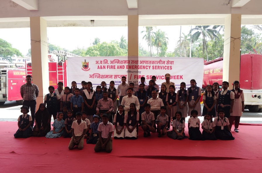 FireService_ANP's tweet photo. As a part of #FireServiceWeek24 a Drawing /Painting Competition for School Children organised at #FSHQ on 16/04/24
Winners were felicitated by Sh Manjeet Sheoran,IPS SP(Fire) &amp; interacted with the Children,applaud their participation&amp; emphasizing the importance of the Fire Safety https://t.co/e4xiLn8htp