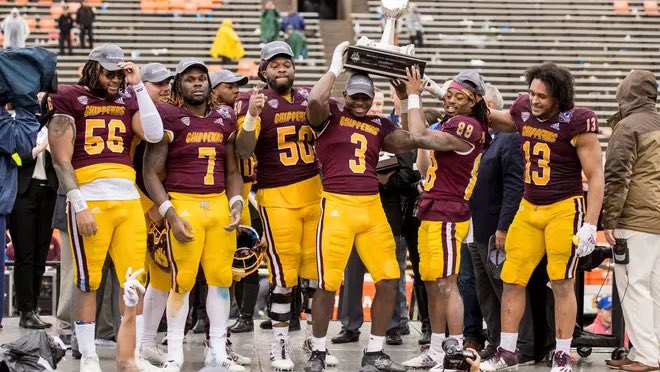 Extremely blessed to receive an offer from Central Michigan University 🔥 🆙