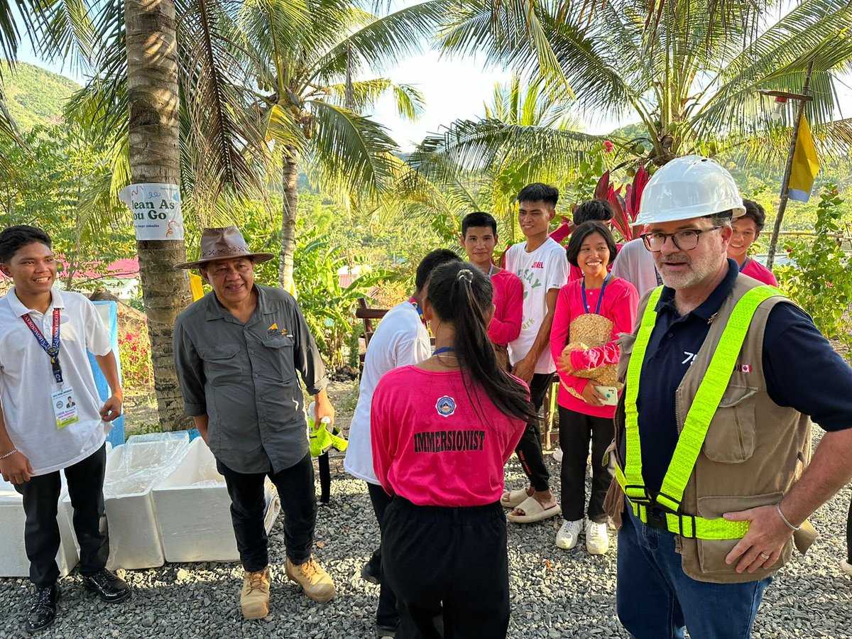 AmbDBHartman's tweet photo. 1/2 Sincere thanks to the #Masbate Gold Project’s Filminera &amp; @B2Gold for the excellent visit. A pleasure to see the positive impact of the MGP to the region’s economic development, including good paying jobs for locals, &amp; a strong commitment to corporate social responsibility! https://t.co/De7KaRnDCe