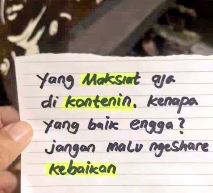 @TribudiWarno @PickB16Win02 Maaf jbjb,aku lihat dr segi pstifnya : konten ini memberi contoh dan mengingatkan kpd penonton untuk berbuat baik, berbuat sedekah. Dia aja bisa kenapa kita tidak bisa. Akupun selalu tergerak buat hal yg sama.
Ya meskipun secara agama sedekah itu memang harus secara sembunyi2.