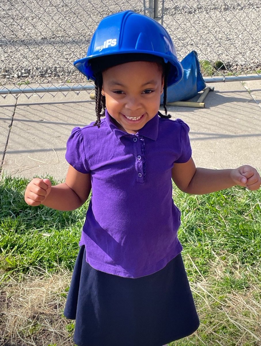 Our second <a href="/IPSSchools/">IPS</a> groundbreaking celebration is in the books👏🏽! A beautiful day at <a href="/GWCarver87/">George Washington Carver School 87</a>…so excited for what’s to come! 💙 #RebuildingStronger #WatchUsWork #TeamIPS